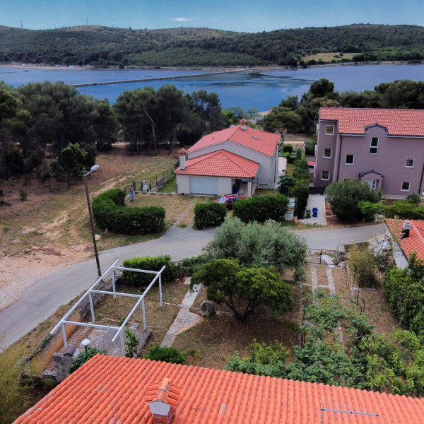 Villa Ivo, Karasi - vacation house and apartment with pool in Pomer, Istria - Croatia Pula