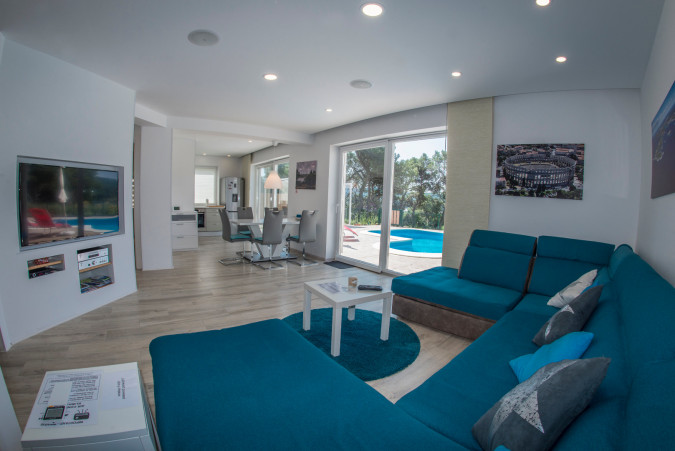 Apartman Karasi, Karasi - kuća za odmor i apartman s bazenom u Pomeru, Istra Pula