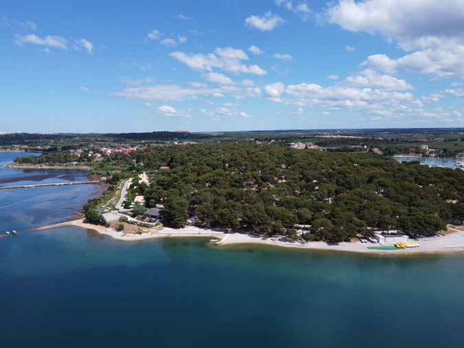 Karasi - kuća za odmor i apartman s bazenom u Pomeru, Istra Pula